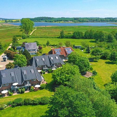 Idyllische 2-Zimmer Ferienwohnung Mitten In Der Natur Lancken-Granitz Exterior foto